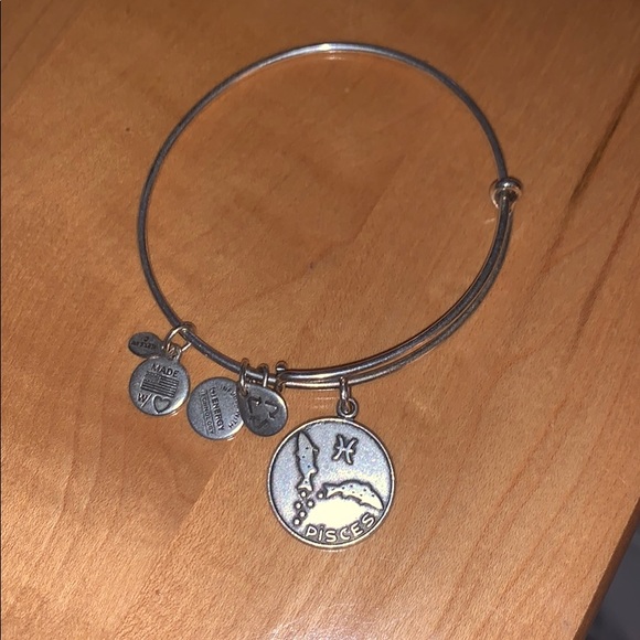 Genuine new Alex & ani Pisces bangle - Picture 1 of 2